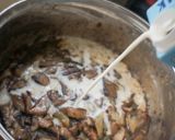 Foto langkah ke 6 dari resep Cream of Mushroom Soup.
