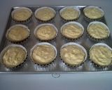 Foto langkah ke 7 dari resep Butter Cheese Cup Cakes.