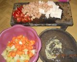 Foto langkah ke 1 dari resep KOREAN TOFU SPICY SOUP.