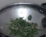 Foto langkah ke 3 dari resep Kangkung Bumbu Kencur.