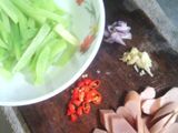 Tumis Labu Siam Sosis