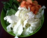 Foto langkah ke 1 dari resep Capcay Kuah Menu Buka Puasa.