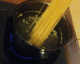 Foto langkah ke 1 dari resep Corned Beef Spaghetti.