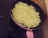 Foto langkah ke 2 dari resep Corned Beef Spaghetti.