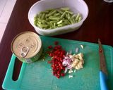Foto langkah ke 1 dari resep Resep Sayur Buncis Tuna Enak.