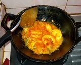 Foto langkah ke 4 dari resep Udang Goreng Balado Ibu Tercinta.