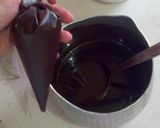 Foto langkah ke 6 dari resep Chocolate Cheesecake (No-Bake Dessert).