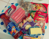 Foto langkah ke 1 dari resep Mini Sausage Pizza with Bolognese Sauce.