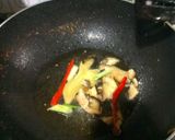 Foto langkah ke 5 dari resep Tumis Tauge Kriuk dengan Ikan Asin.