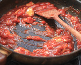 Foto langkah ke 7 dari resep Pizza Neapolitan Tanpa Oven.