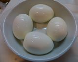 Foto langkah ke 1 dari resep Telur Setengah Matang Toping Ramen (Ajitsuke Tamago).