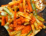 Foto langkah ke 4 dari resep Asinan Sayur Pelangi.