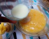 Foto langkah ke 3 dari resep Milky Morning Omelette.