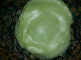 Si Hijau Isi Durian (Pancake Durian) 