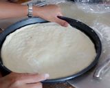Foto langkah ke 5 dari resep Basic Dough Pizza..