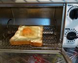 Foto langkah ke 3 dari resep Roti Panggang Telur Mayones dengan Open Toaster.