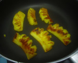 Foto langkah ke 5 dari resep Nanas Panggang celup Cokelat.