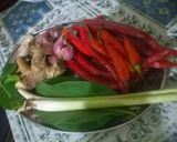 Foto langkah ke 2 dari resep Rica Rica ALur (Ayam teLur).