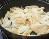 Foto langkah ke 8 dari resep Fettuccini dengan Jamur Tiram.