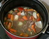 Foto langkah ke 5 dari resep Honey Beef Stew.