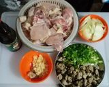 Foto langkah ke 1 dari resep Ayam jamur teriyaki.