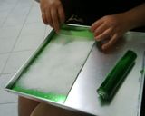 Foto langkah ke 3 dari resep Agar - Agar Candy Roll.
