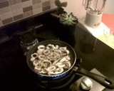 Foto langkah ke 3 dari resep Crazy Calamari.
