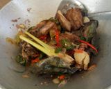 Foto langkah ke 5 dari resep Mangut Ikan Manyung Khas Semarang.