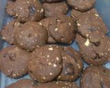 Foto langkah ke 5 dari resep ChocoNut Melt Cookies.