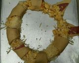 Foto langkah ke 2 dari resep smoke beef n cheese crescent ring .