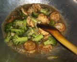 Foto langkah ke 7 dari resep brokoli n tofu saus tiram .