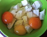 Foto langkah ke 2 dari resep Telor Mentega Mata Tahu.