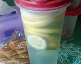 Foto langkah ke 3 dari resep lemon and lime infused water.