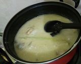 Foto langkah ke 4 dari resep Soto Ayam Kuah Santan.