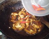 Foto langkah ke 4 dari resep Telur Bumbu Petis.