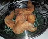 Foto langkah ke 5 dari resep Sayap ayam goreng crispy dengan saus manis pedas, a la Korea.