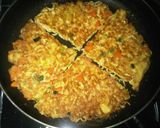 Foto langkah ke 3 dari resep Omelet/Martabak Mie.