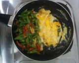 Foto langkah ke 6 dari resep Tumis Buncis Telur Simple.