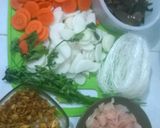 Foto langkah ke 1 dari resep Sup Ayam Jamur Kuping.