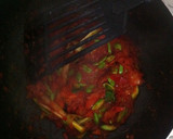 Foto langkah ke 3 dari resep Sambal Goreng Kentang dan Telur Puyuh.