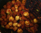 Foto langkah ke 6 dari resep Sambal Goreng Kentang dan Telur Puyuh.