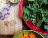 Foto langkah ke 1 dari resep Sayur Bayam Semua Pasti Bisa.