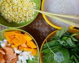 Foto langkah ke 1 dari resep Bubur Manado.