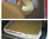 Foto langkah ke 5 dari resep Green Tea Swiss Roll.