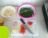 Foto langkah ke 1 dari resep Tumis Kangkung Toge.