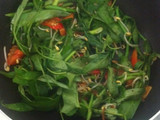 Tumis Kangkung Toge