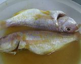Foto langkah ke 1 dari resep Ikan Krisi Bumbu Acar Kuning.