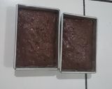 Foto langkah ke 8 dari resep Triple Choco Brownies.