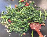 Foto langkah ke 3 dari resep Tumis Kangkung Tauco .