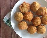 Foto langkah ke 6 dari resep Cheesy Tater Tots with breadcrumbs.